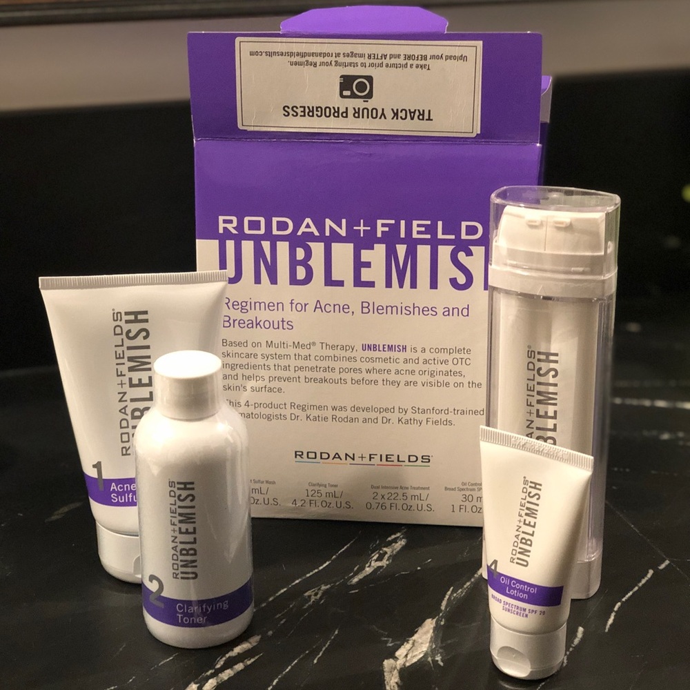 Rodan + Fields unblemish kit bnib